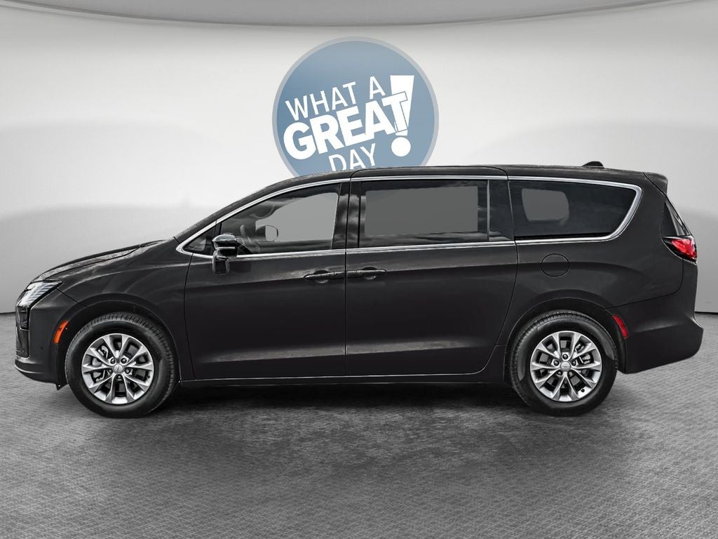 2027 Chrysler Pacifica Limited