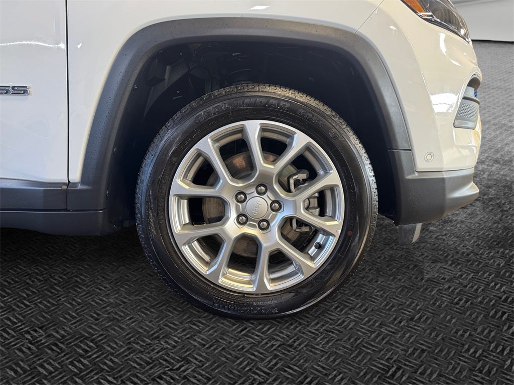 2024 Jeep Compass Latitude Lux