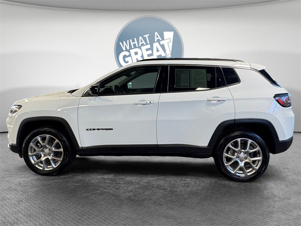 2024 Jeep Compass Latitude Lux