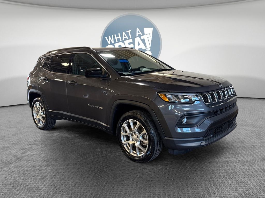 2024 Jeep Compass Latitude Lux