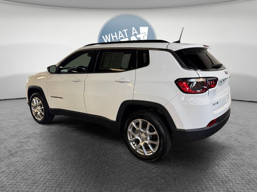 2024 Jeep Compass Latitude Lux