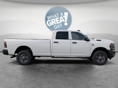2027 RAM 3500 Tradesman 4x4 / 6.7L Diesel / 8' Bed