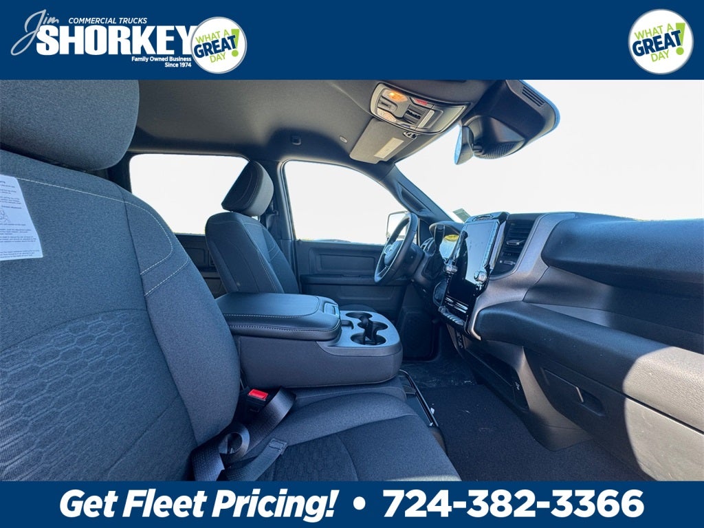 2026 RAM 2500 Tradesman Black Express 4x4 / 6.7L Diesel / 6'4" Bed