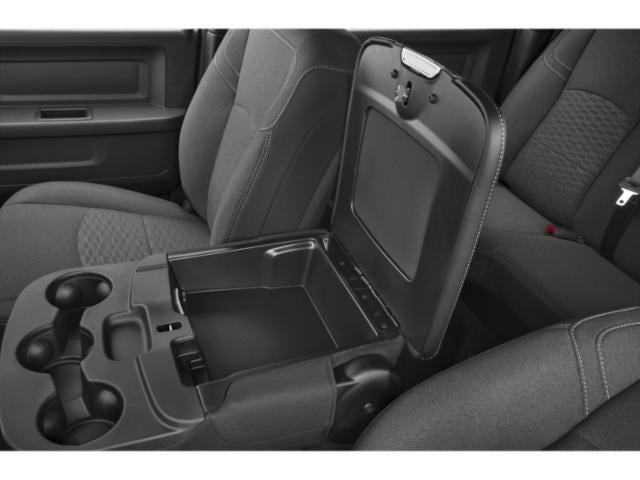2027 RAM 3500 Tradesman DRW 4x4 / 6.7L Diesel / 8' Bed