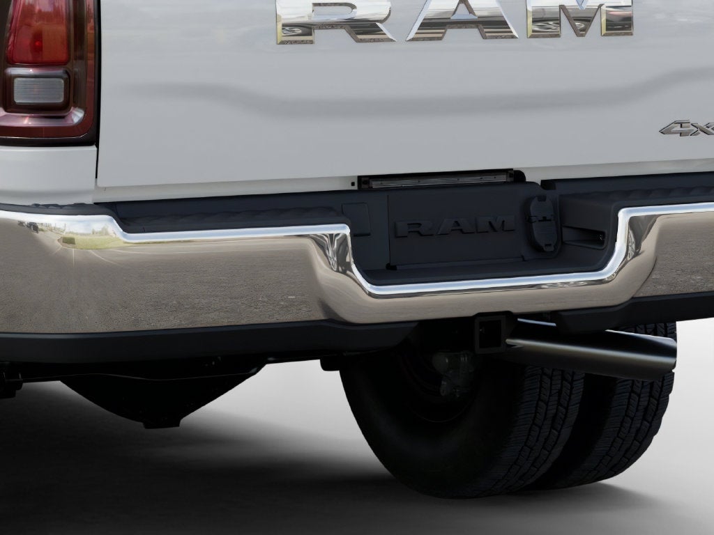 2027 RAM 3500 Tradesman DRW 4x4 / 6.7L Diesel / 8' Bed