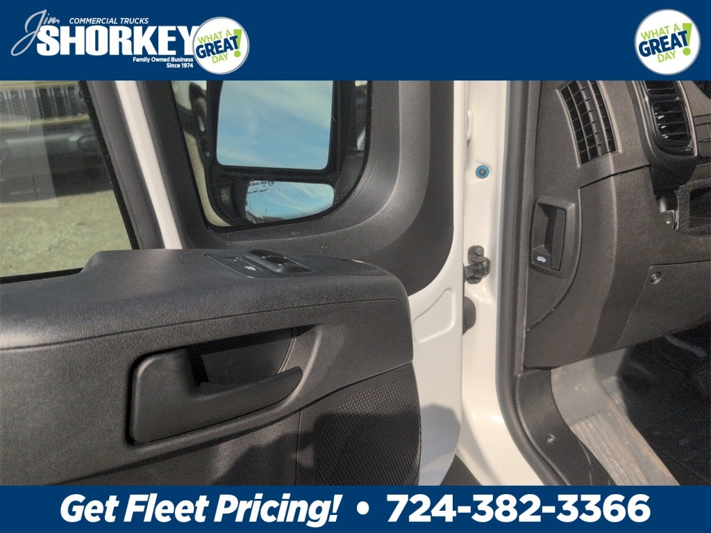 2025 RAM ProMaster 1500 Low Roof / 136" WB