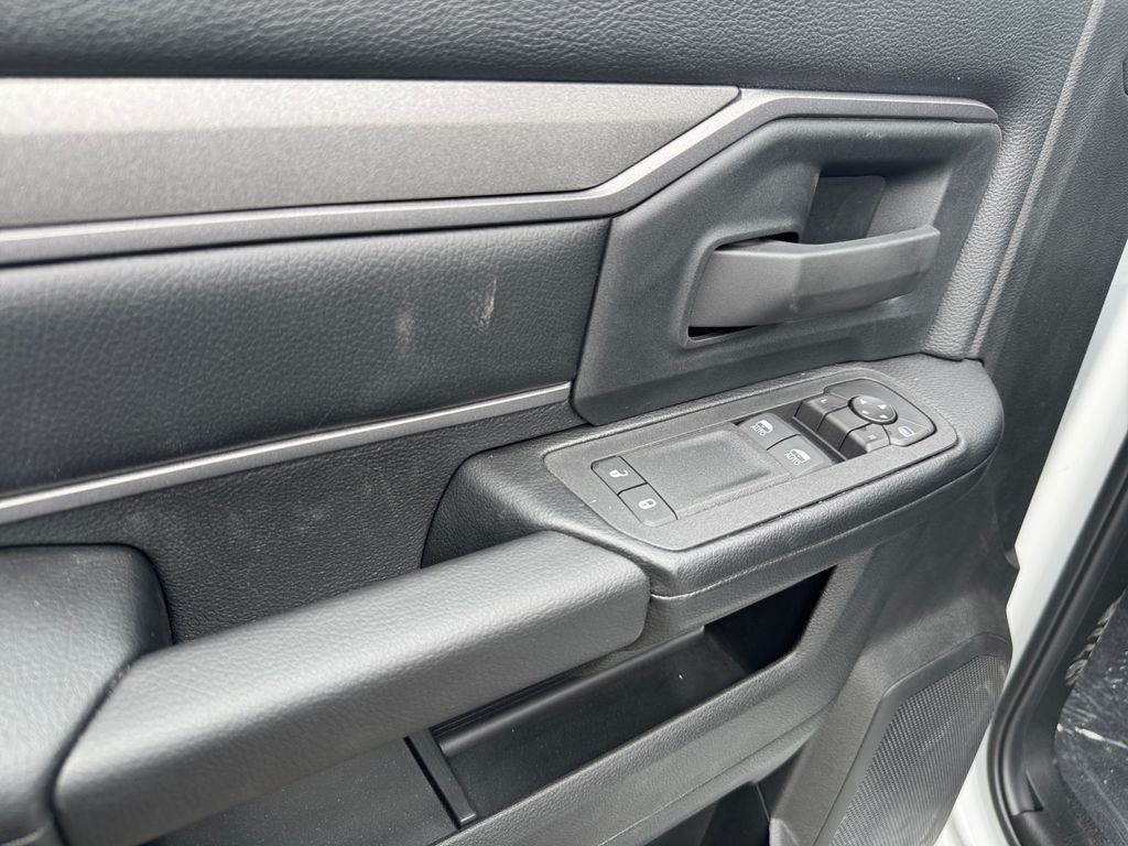 2026 RAM 2500 Tradesman 4x4 / 6.4L Hemi / 8' Bed