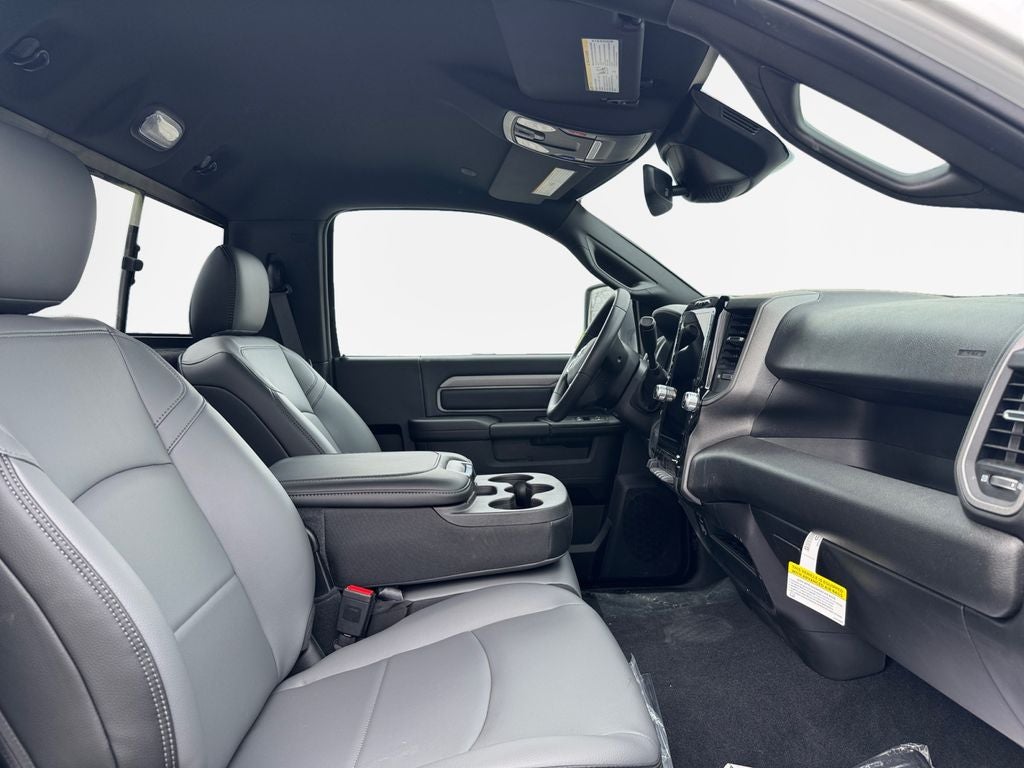 2026 RAM 2500 Tradesman 4x4 / 6.4L Hemi / 8' Bed
