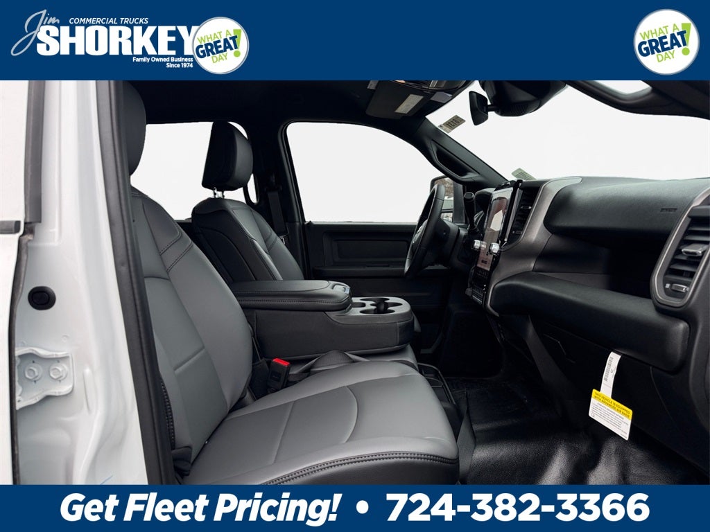 2026 RAM 2500 Tradesman 4x4 / 6.4L Hemi / 8' Bed