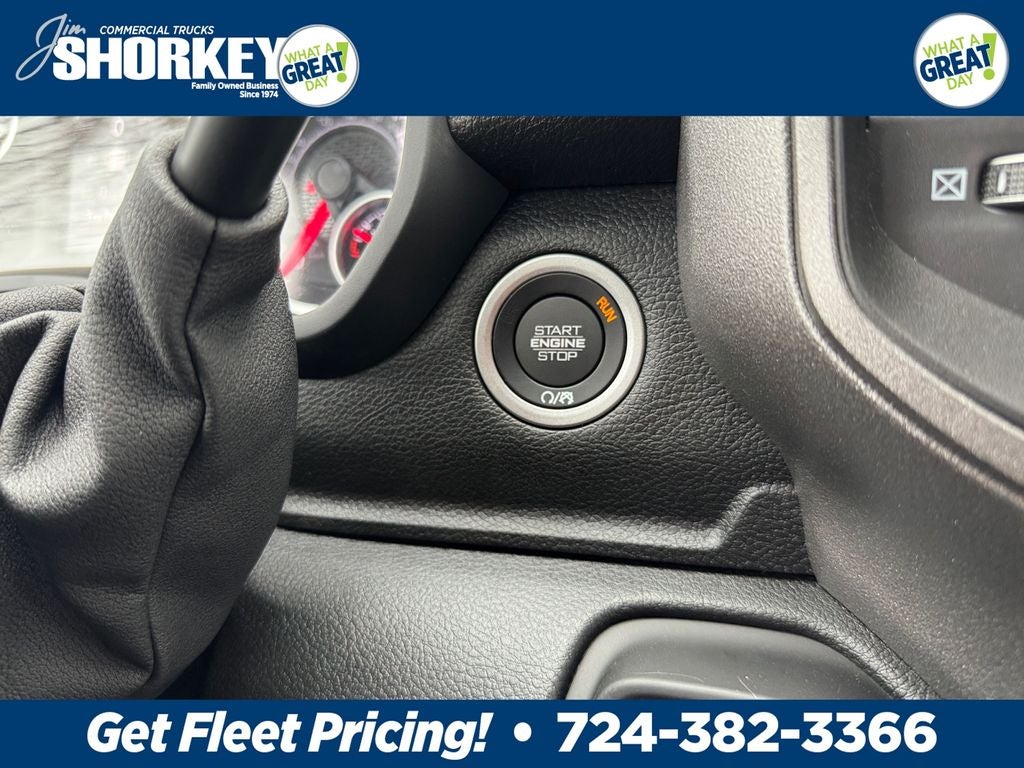 2026 RAM 2500 Tradesman 4x4 / 6.4L Hemi / 8' Bed