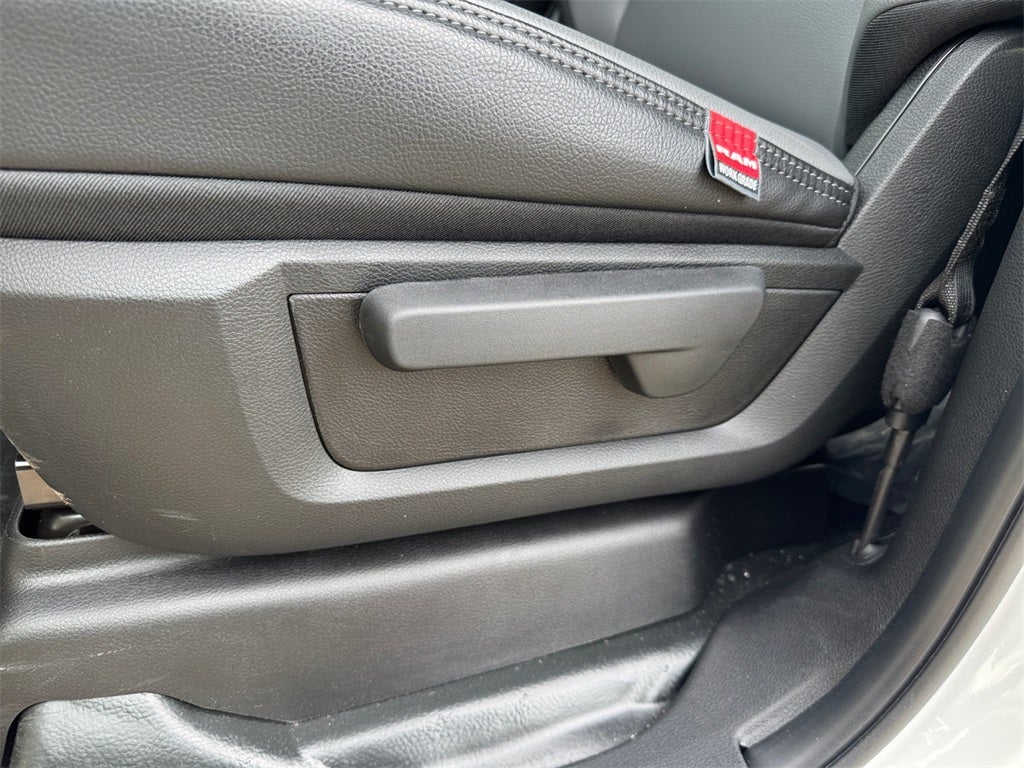 2026 RAM 2500 Tradesman 4x4 / 6.4L Hemi / 8' Bed