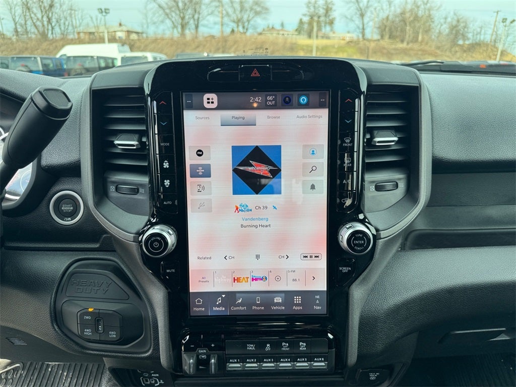 2026 RAM 2500 Tradesman 4x4 / 6.4L Hemi / 8' Bed