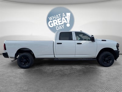 2026 RAM 2500 Tradesman 4x4 / 6.4L Hemi / 8' Bed