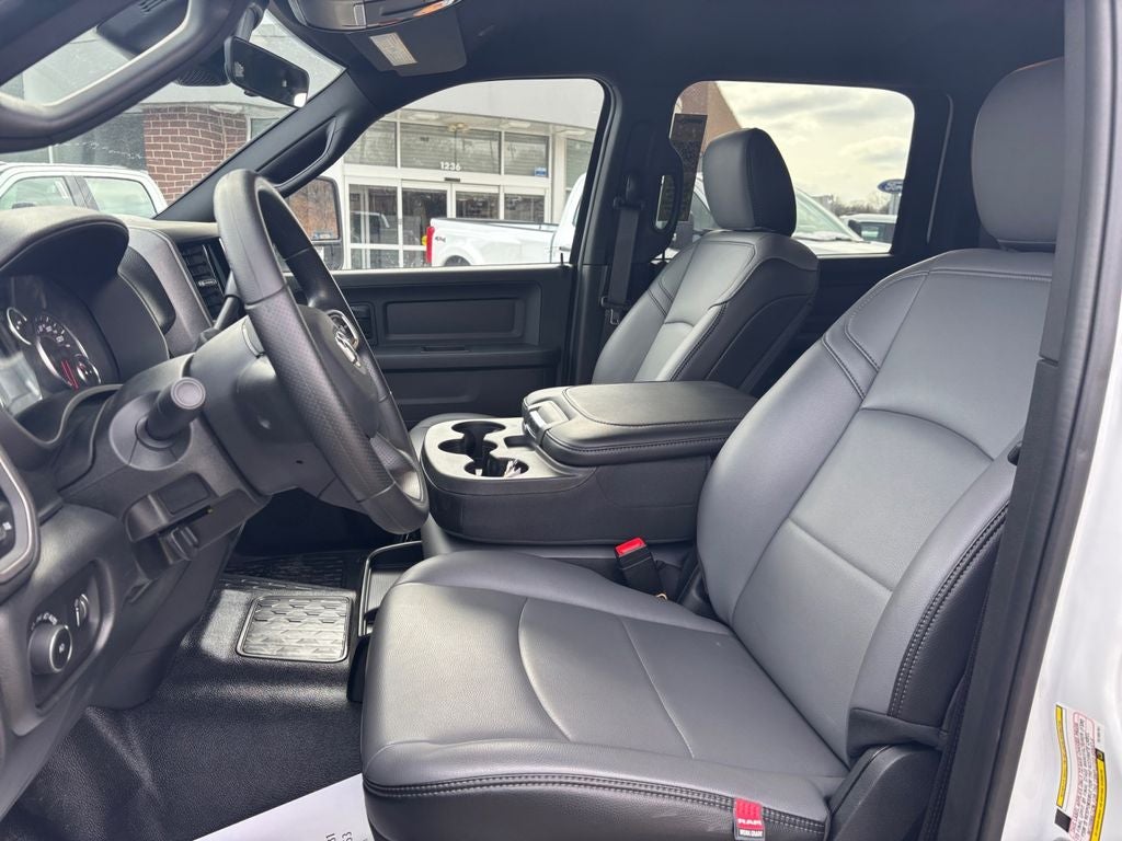 2026 RAM 3500 Tradesman SRW 4x4 / 6.7L Diesel / 9' Aluminum Service Body