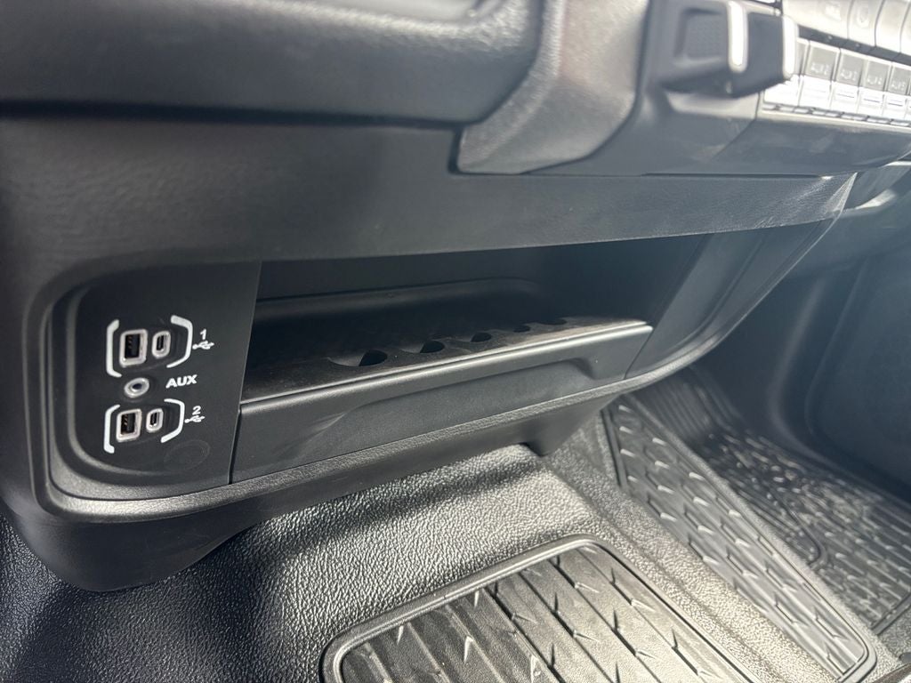 2026 RAM 3500 Tradesman SRW 4x4 / 6.7L Diesel / 9' Aluminum Service Body