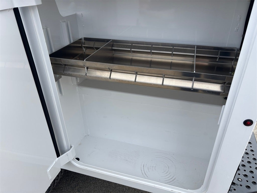 2026 RAM 3500 Tradesman SRW 4x4 / 6.7L Diesel / 9' Aluminum Service Body