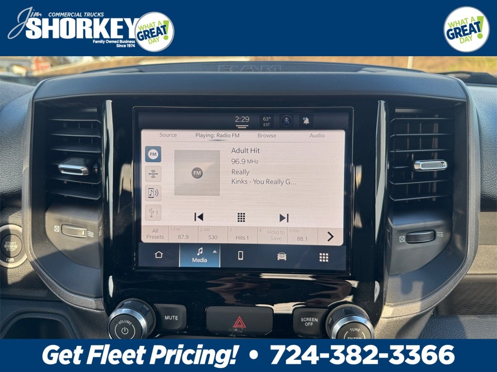 2026 RAM 5500HD Tradesman DRW 4x2 / 6.4L Hemi V8 / 120" CA Chassis