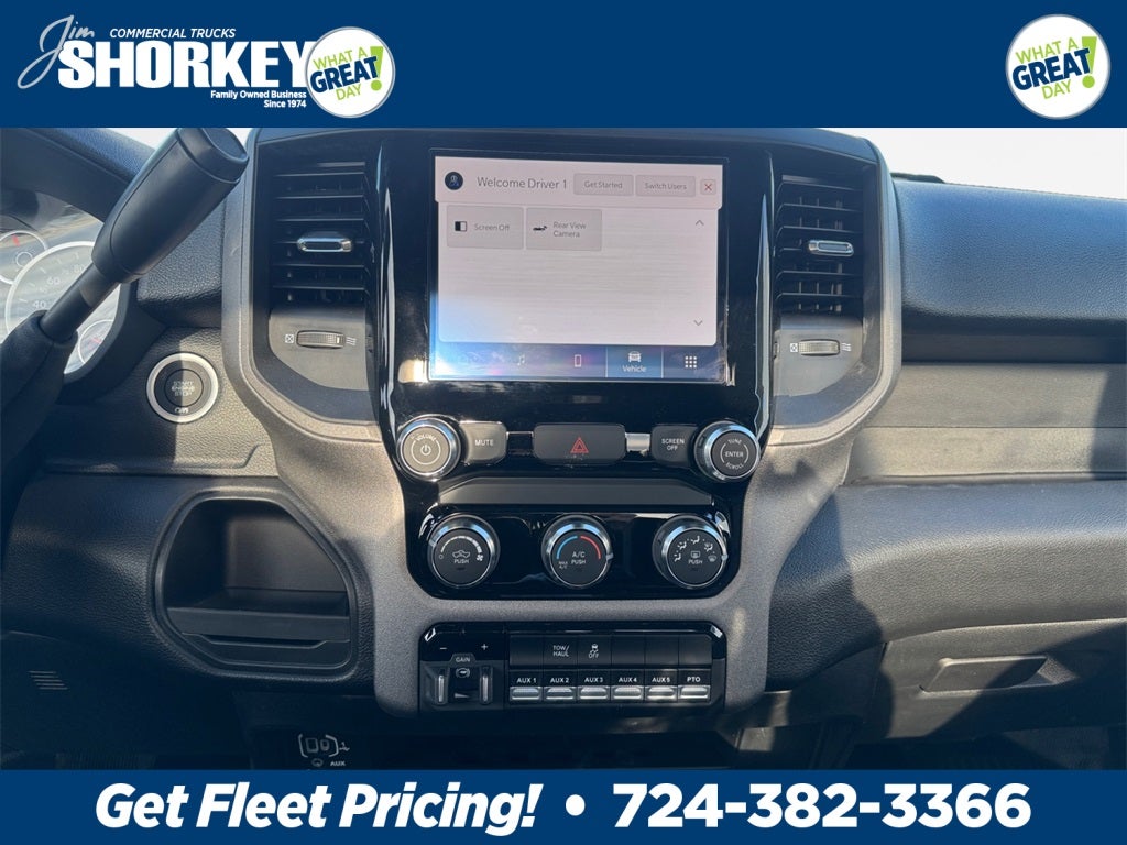 2026 RAM 5500HD Tradesman DRW 4x2 / 6.4L Hemi V8 / 120" CA Chassis