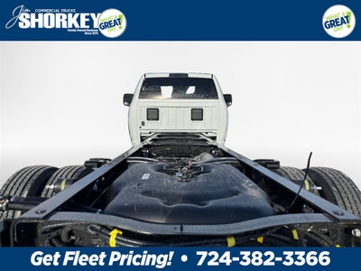 2026 RAM 5500HD Tradesman DRW 4x2 / 6.4L Hemi V8 / 120" CA Chassis