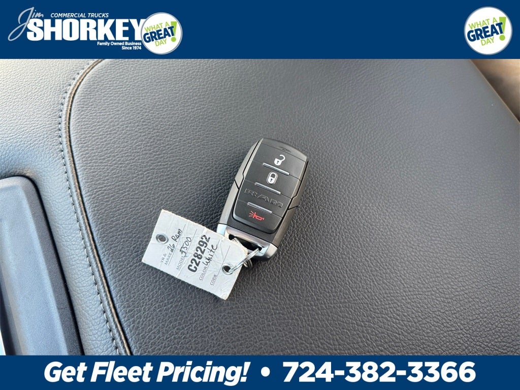 2026 RAM 5500HD Tradesman DRW 4x2 / 6.4L Hemi V8 / 120" CA Chassis