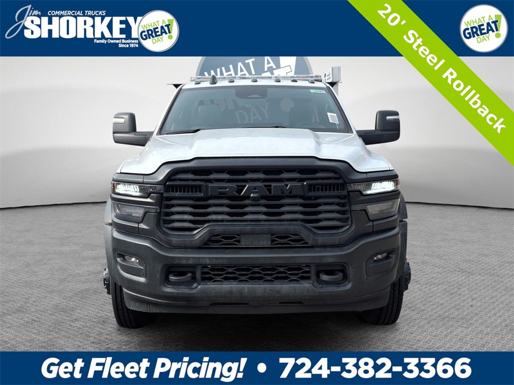 2026 RAM 5500HD Tradesman DRW 4x2 / 6.4L Hemi V8 / 120" CA Chassis