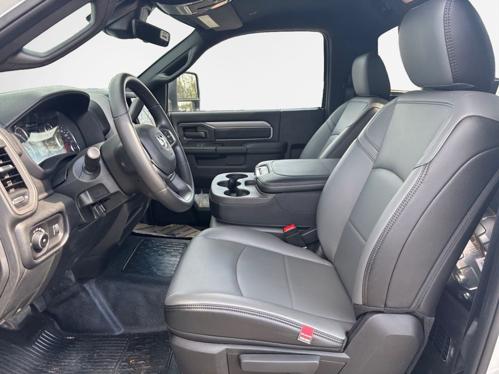 2026 RAM 5500HD Tradesman DRW 4X2 / 6.4L Hemi / 20' Steel Rollback