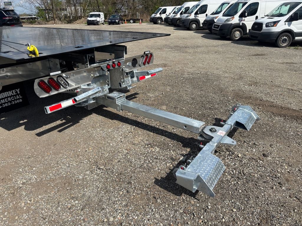 2026 RAM 5500HD Tradesman DRW 4X2 / 6.4L Hemi / 20' Steel Rollback