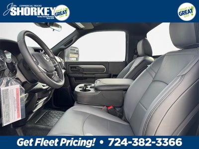 2026 RAM 5500 Tradesman DRW 4x4 / 6.7L Diesel / 60" CA Chassis