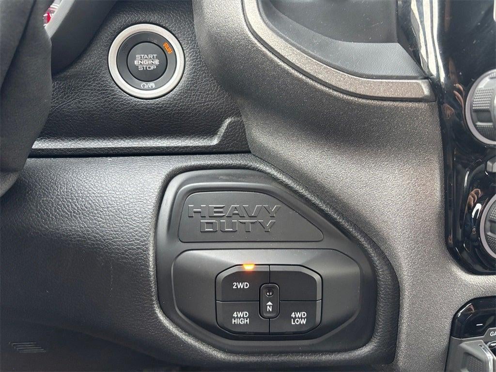 2026 RAM 5500 Tradesman DRW 4x4 / 6.7L Diesel / 9'6" Steel Dump