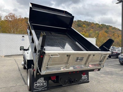 2026 RAM 5500 Tradesman DRW 4x4 / 6.7L Diesel / 9'6" Steel Dump