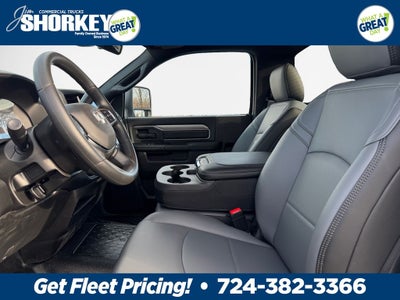 2026 RAM 5500HD Tradesman DRW 4x4 / 6.7L Diesel / 60" CA Chassis