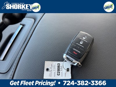 2026 RAM 5500HD Tradesman DRW 4x4 / 6.7L Diesel / 60" CA Chassis