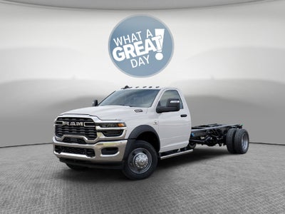 2027 RAM 5500 Tradesman DRW 4x4 / 6.7L Diesel / 120" CA Chassis