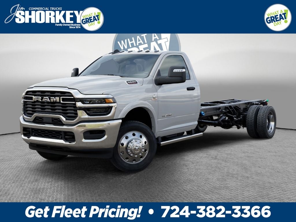 2026 RAM 5500HD Big Horn DRW 4x4 / 6.7L Diesel / 120" CA Chassis