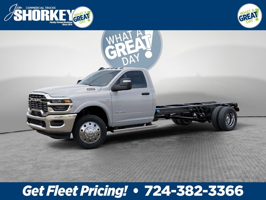 2026 RAM 5500HD Big Horn DRW 4x4 / 6.7L Diesel / 120" CA Chassis