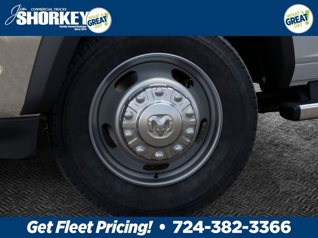 2026 RAM 5500 Tradesman DRW 4x4 / 6.7L Diesel / 120" CA Chassis