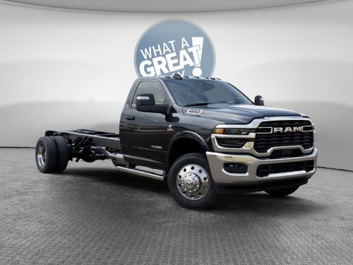 2027 RAM 5500 Tradesman DRW 4x4 / 6.7L Diesel / 120" CA Chassis