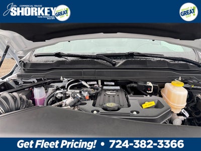 2026 RAM 5500HD Tradesman DRW 4x4 / 6.7L Diesel / 120" CA Chassis