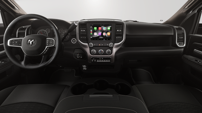 2026 RAM 5500 Big Horn DRW 4x4 / 6.7L Diesel / 120" CA Chassis (Midship)