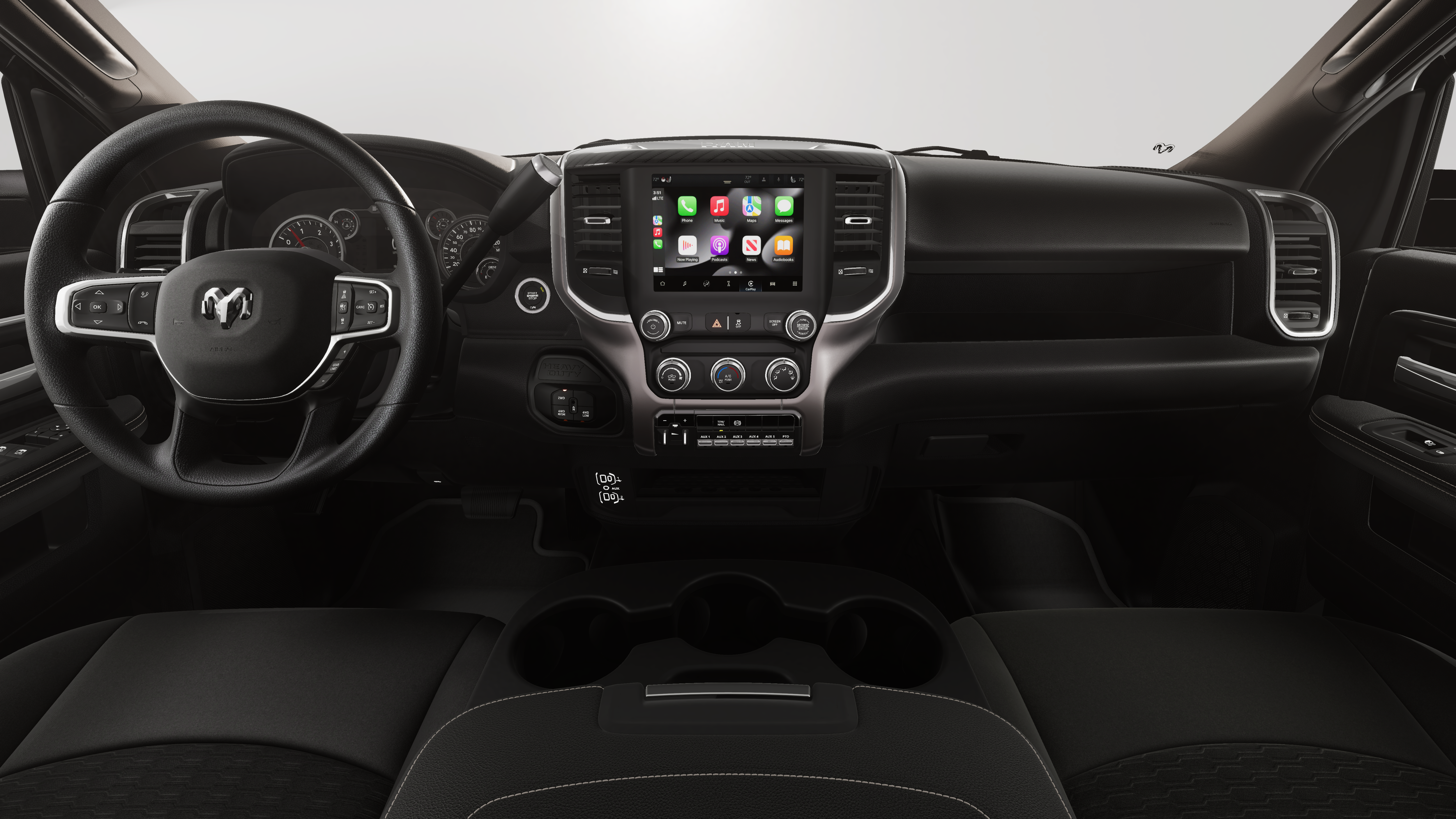 2026 RAM 5500 Big Horn DRW 4x4 / 6.7L Diesel / 120" CA Chassis (Midship)