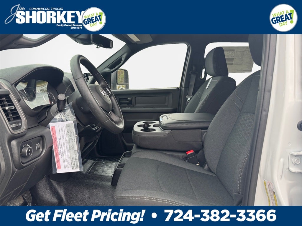 2026 RAM 5500HD Tradesman DRW 4x4 / 6.7L Diesel / 84" CA *PENDING SALE*