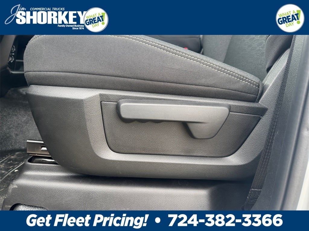 2026 RAM 5500HD Tradesman DRW 4x4 / 6.7L Diesel / 84" CA *PENDING SALE*