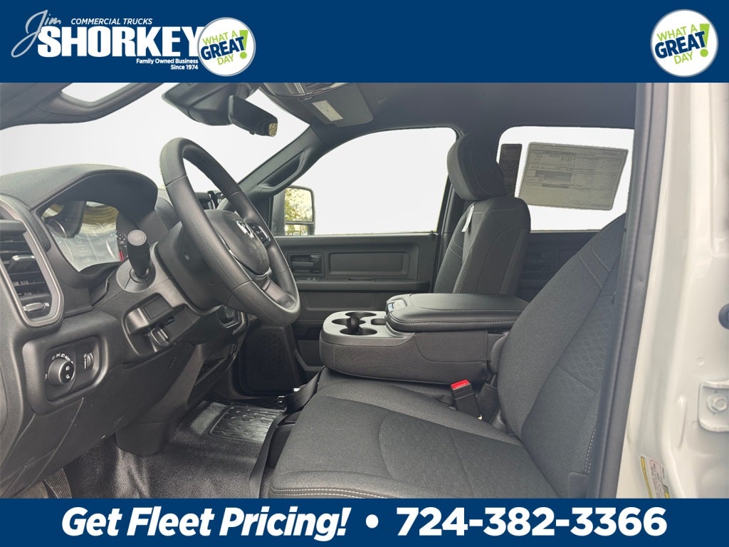 2026 RAM 5500HD Tradesman DRW 4x4 / 6.7L Diesel / 84" CA *PENDING SALE*