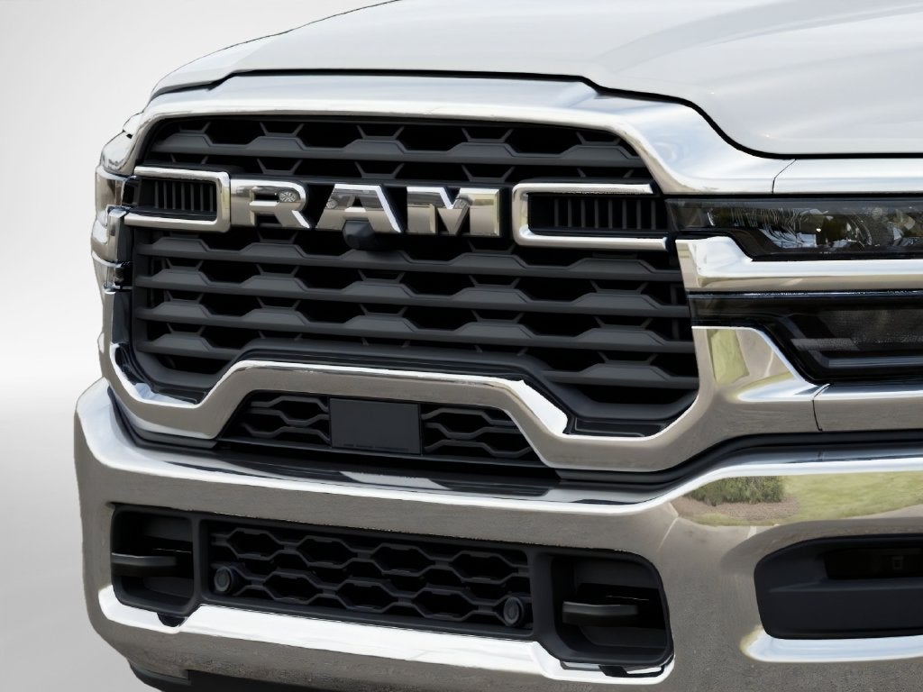 2027 RAM 3500 Tradesman DRW 4x4 / 6.4L V8 / 60" CA Chassis