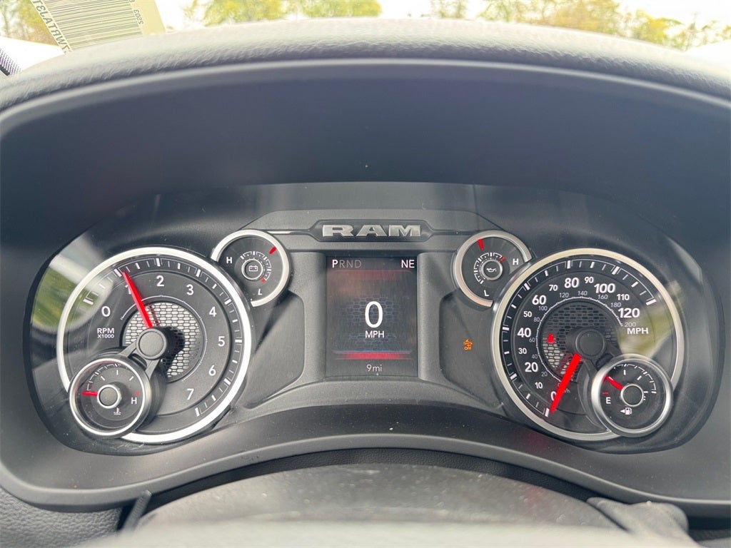 2026 RAM 3500 Tradesman DRW 4x4 / 6.4L Hemi / 9'7" Steel Dump @ZORESCO