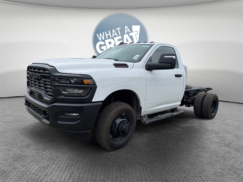 2026 RAM 3500 Tradesman DRW 4x4 / 6.4L Hemi / 9'7" Steel Dump @ZORESCO