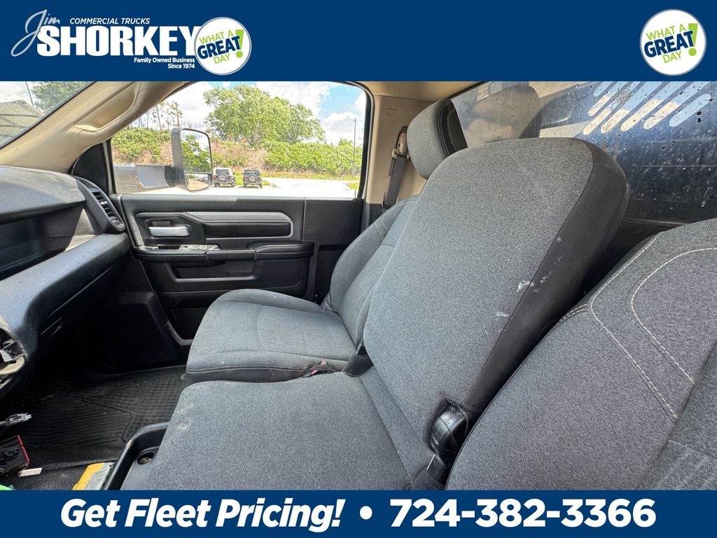 2019 RAM 3500 Tradesman DRW 4x4 / 6.4L Hemi V8 / 9'7" Steel Dump
