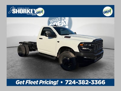 2027 RAM 3500 Tradesman DRW 4x4 / 6.4L V8 / 60" CA Chassis