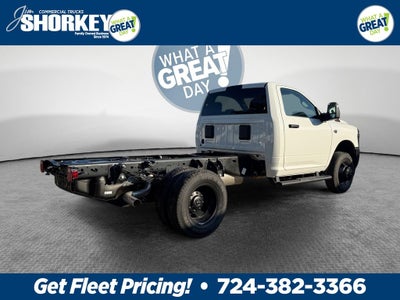 2027 RAM 3500 Tradesman DRW 4x4 / 6.4L V8 / 60" CA Chassis
