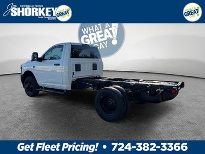 2027 RAM 3500 Tradesman DRW 4x4 / 6.4L V8 / 60" CA Chassis